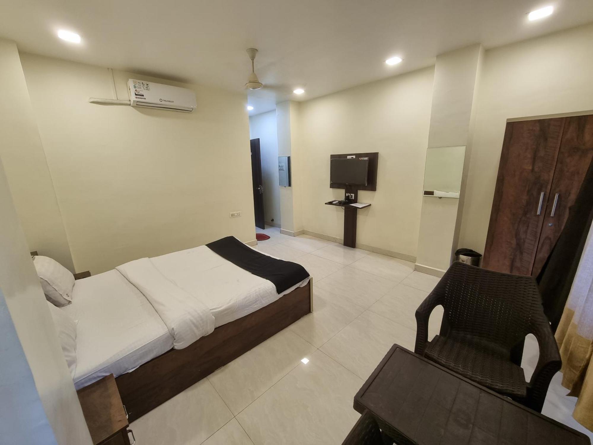 The Living Space Lonavala Exterior photo