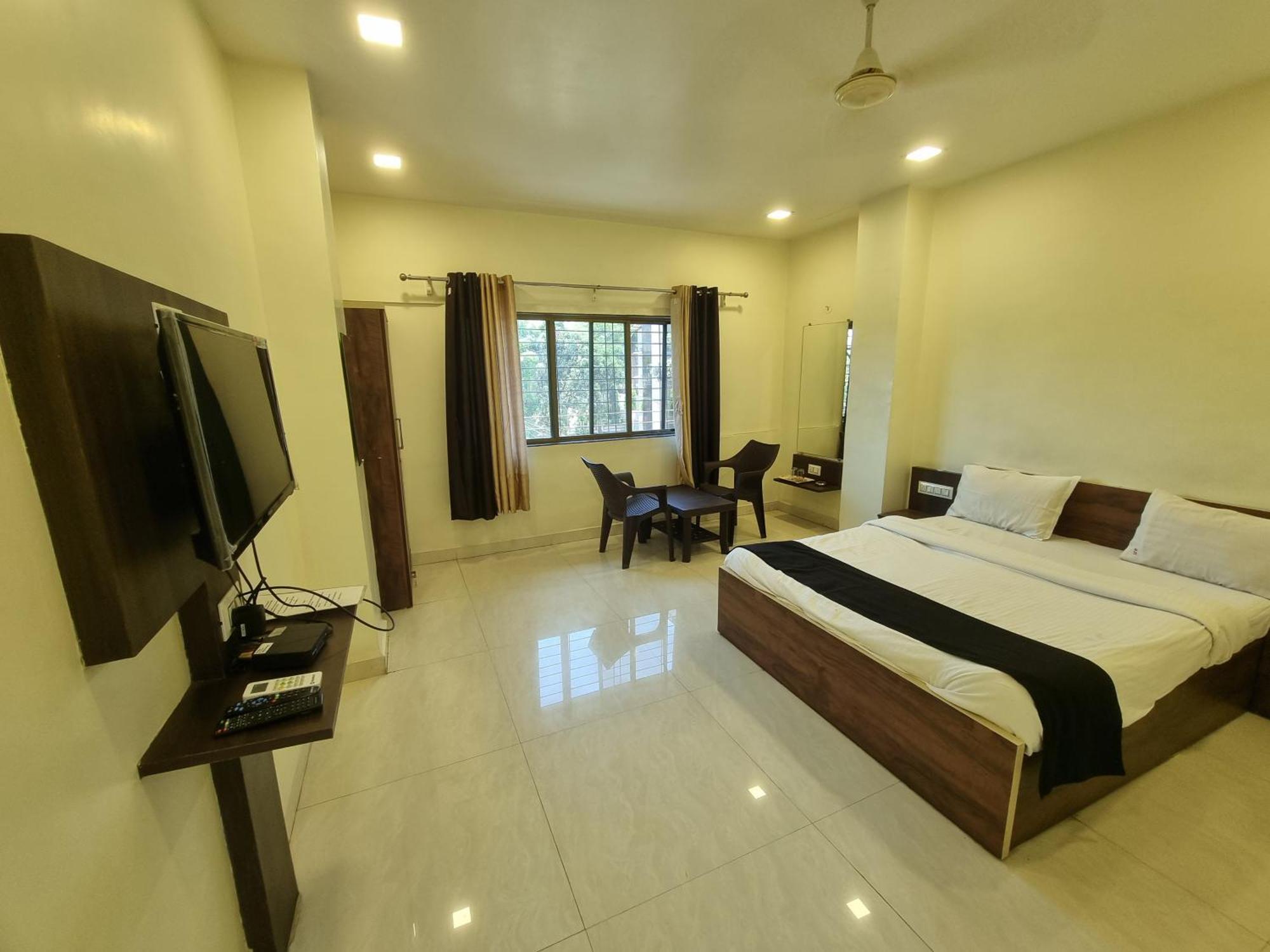 The Living Space Lonavala Exterior photo
