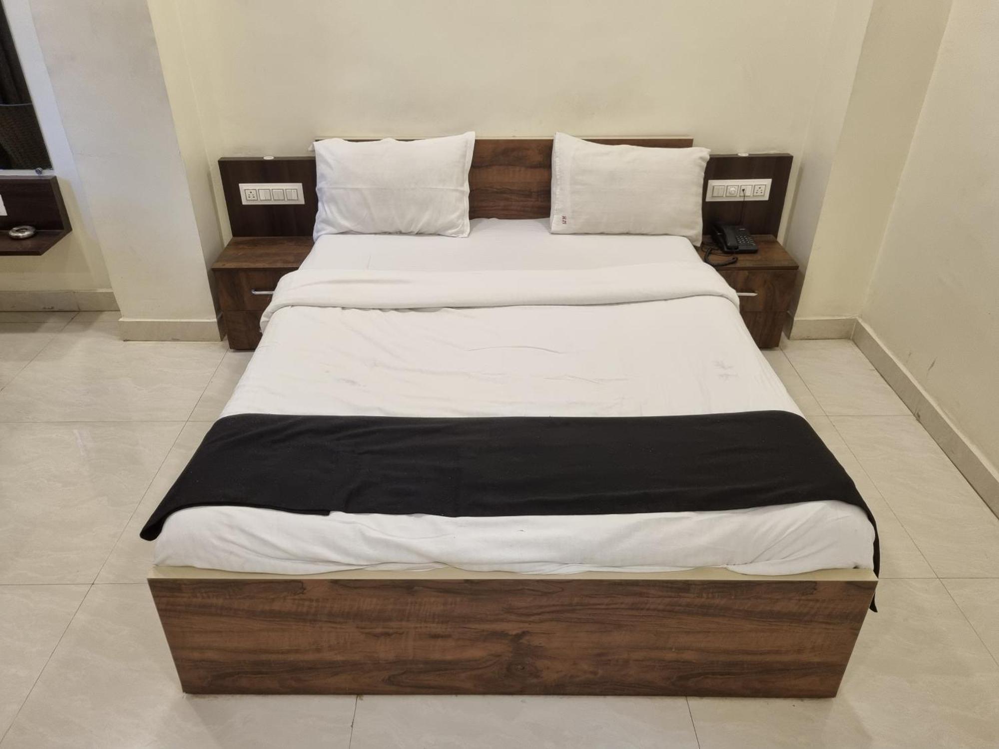 The Living Space Lonavala Exterior photo
